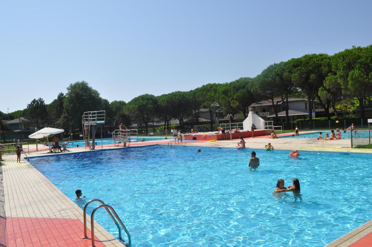 Villaggio Olimpia Бибионе Экстерьер фото